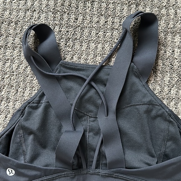 Lululemon Strong at Heart Sports Bras - Picture 10 of 12